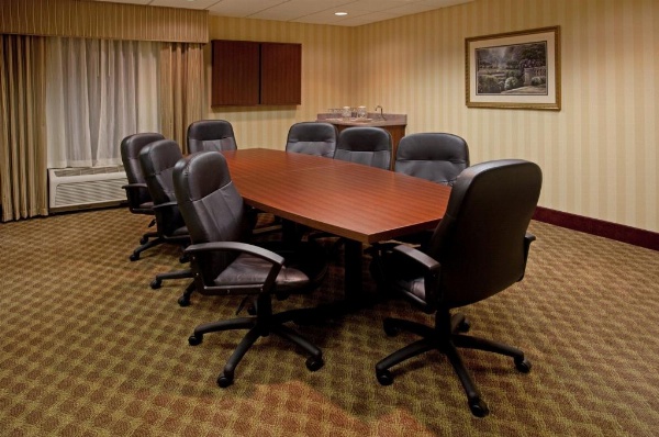 Lexington Inn and Suites image 12