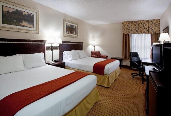 Lexington Inn and Suites image 15