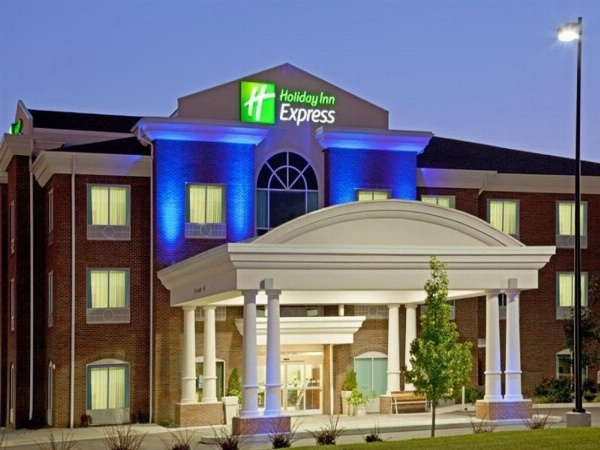 Lexington Inn and Suites image 16