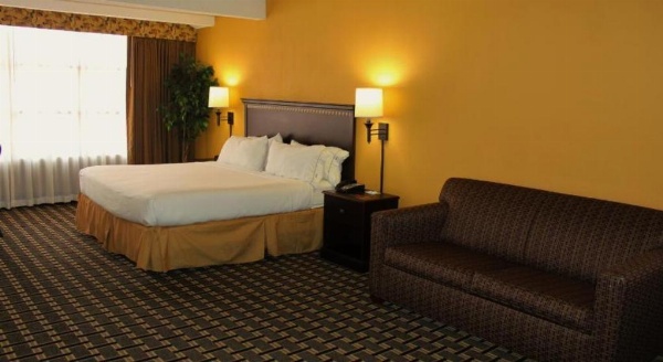 Lexington Inn and Suites image 19