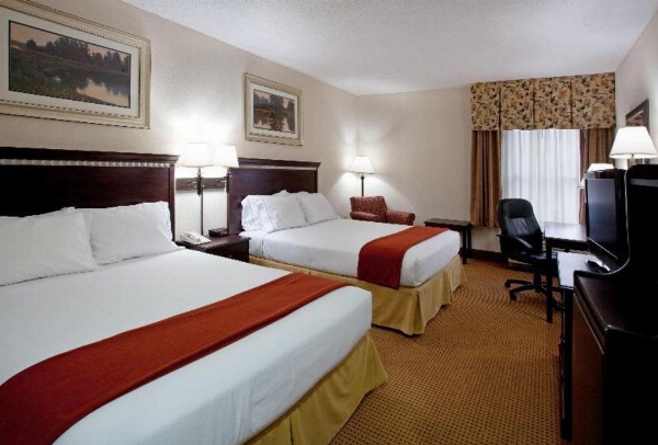 Lexington Inn and Suites image 23